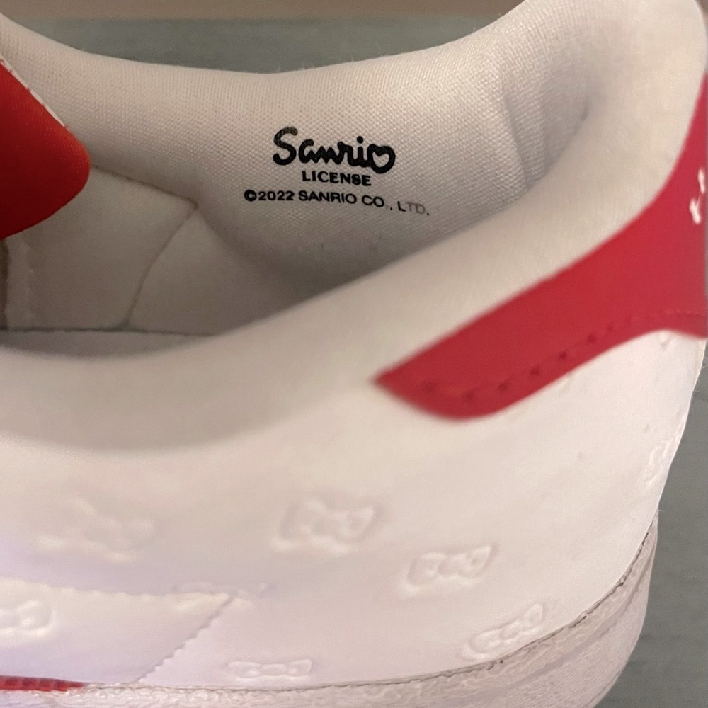 Adidas Superstar Hello Kitty - Picture 4 of 5